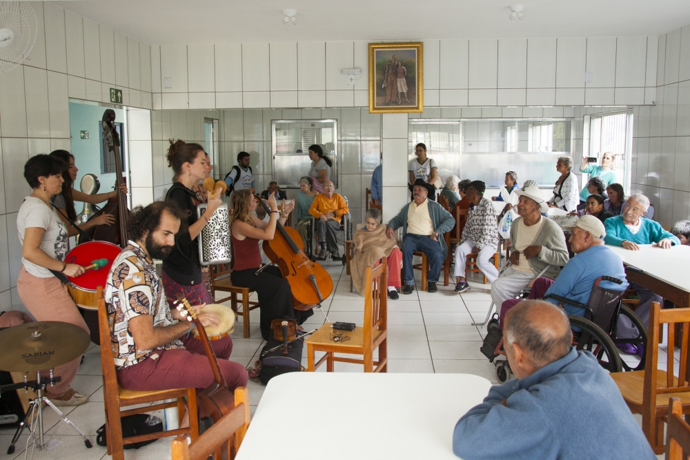 Banda Cao Laru se apresenta em Aiuruoca