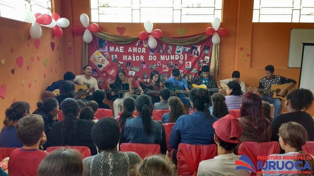 CRAS de Aiuruoca comemora o dia das mães em alto estilo.