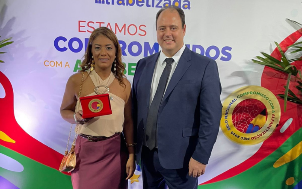 Aiuruoca conquista Selo Nacional da Criança Alfabetizada – Categoria Ouro.