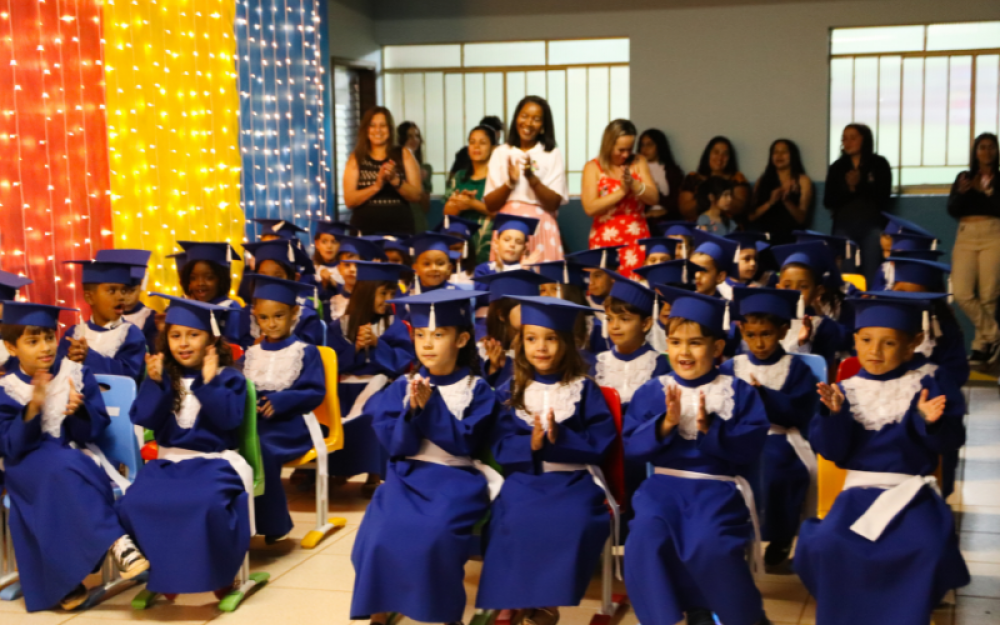 CCEIM Alexandrina de Souza Carvalho, realiza Cerimônia de Formatura 2023.