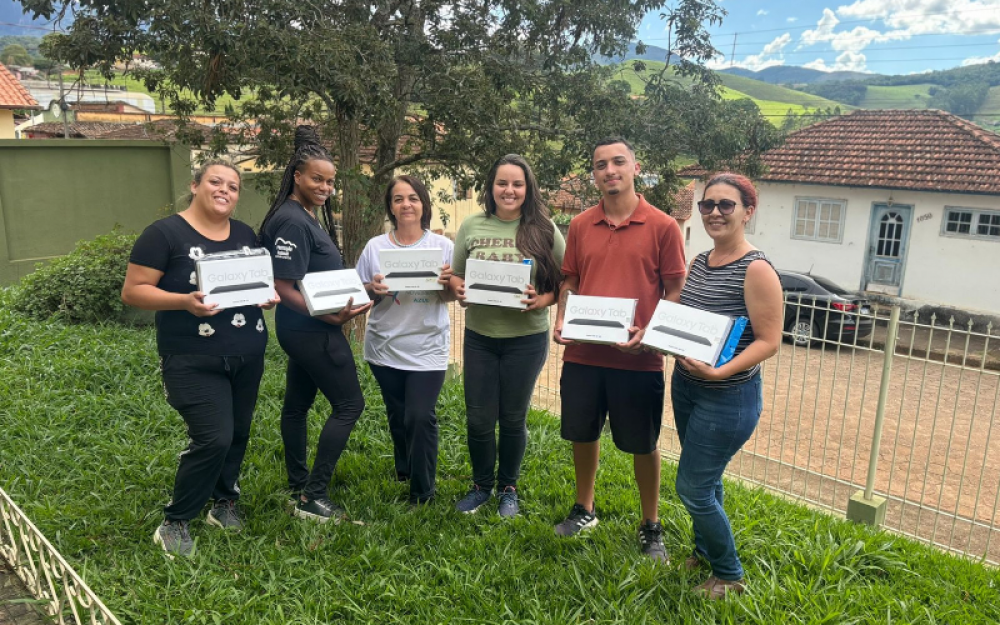 Governo Municipal adquire tablets destinados aos agentes comunitários de saúde e de endemias.