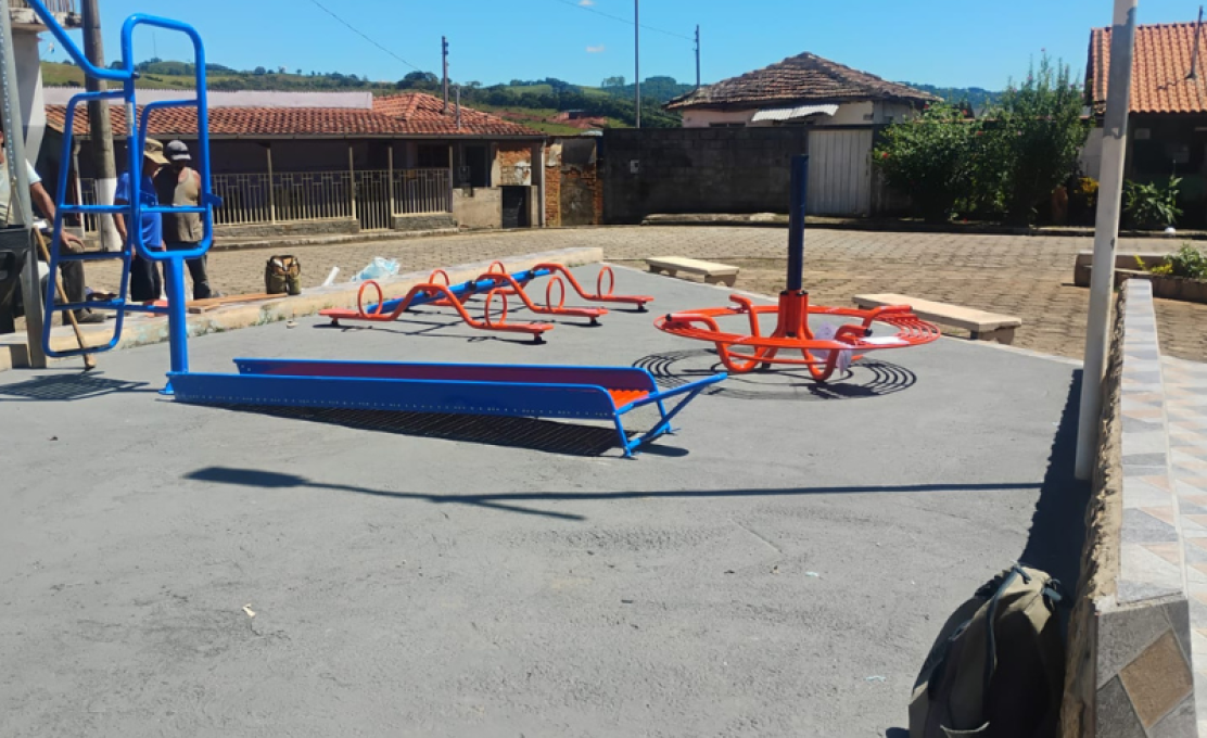 Obras e Lazer: Governo Municipal realiza melhoria na Praça Moukhaiber Zhouri.