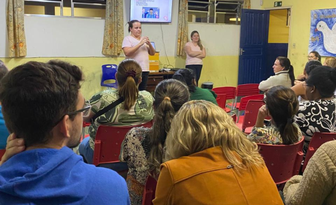Governo Municipal realiza ação com pais e responsáveis de alunos autistas.